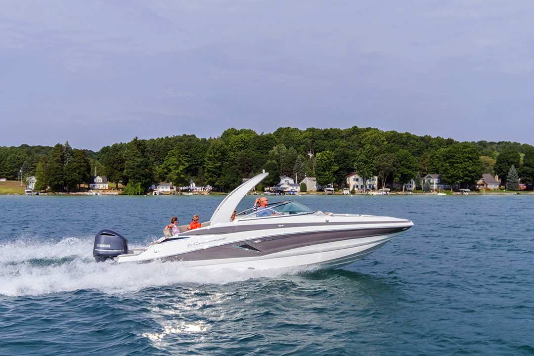 crownline-boats-cross-sport-xs-e275xs-05